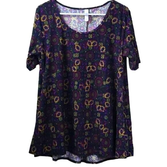 LuLaRoe Perfect Tee Small Black Printed Swing Knit Top Half-Sleeve Stretch - Picture 12 of 13